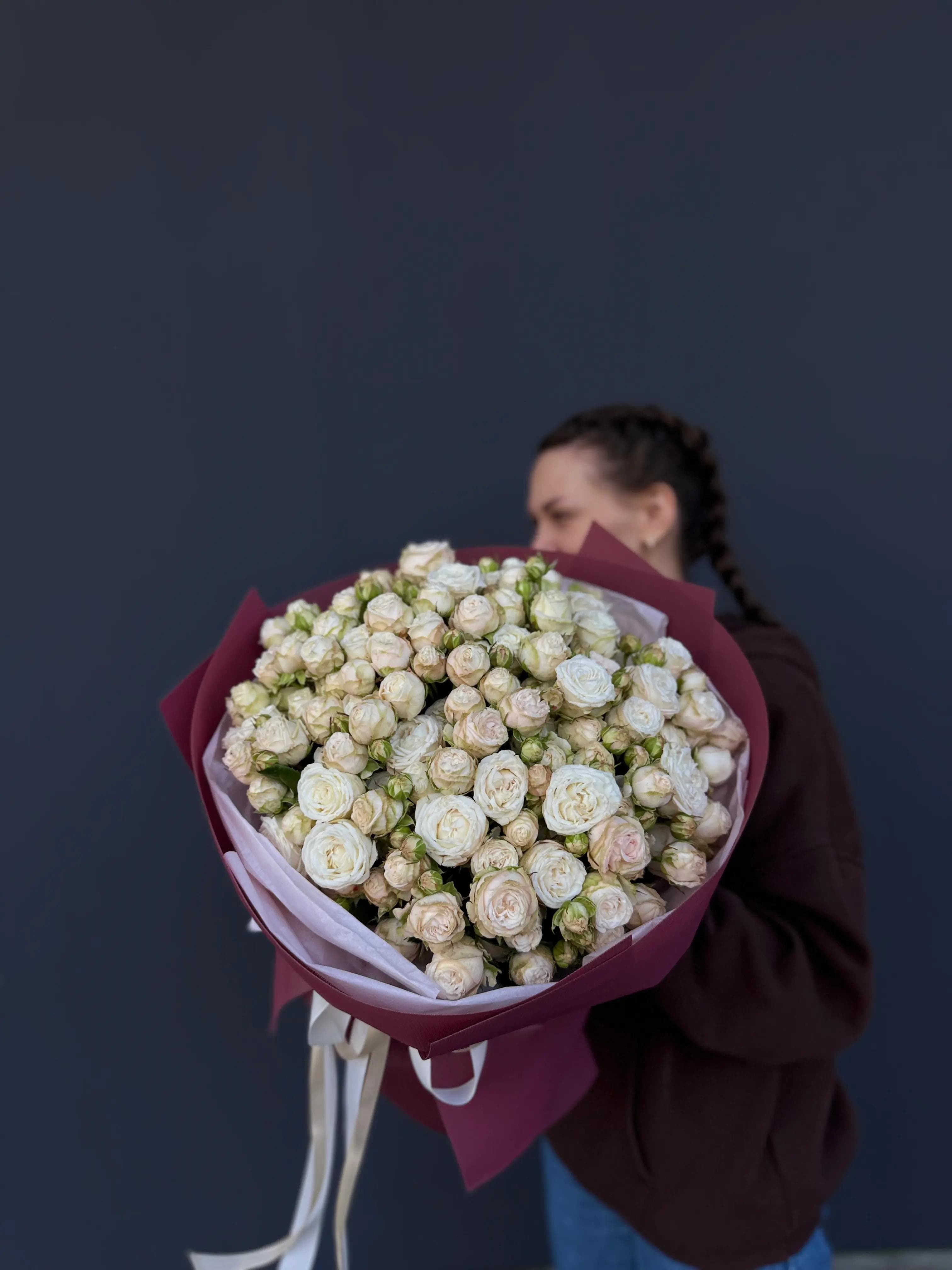 Букет з троянд Міс Бомбастік 35 шт